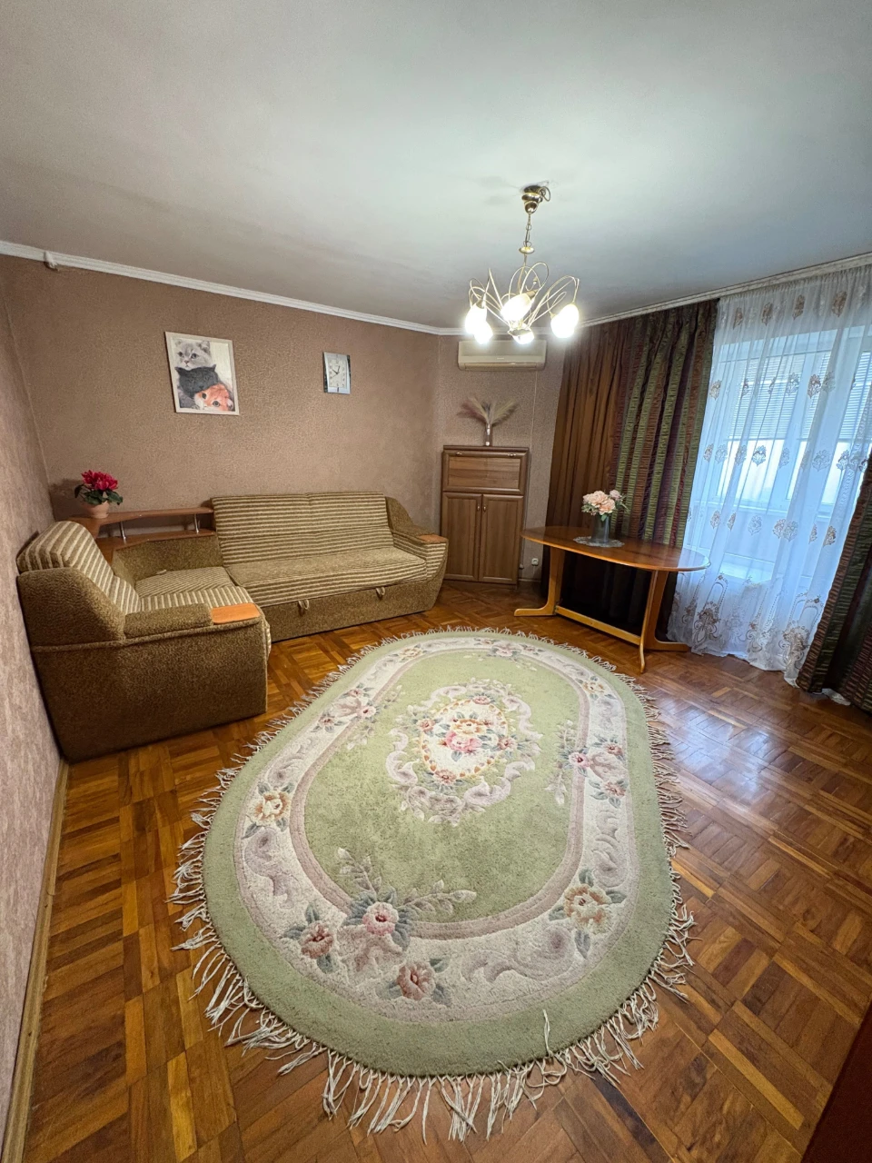 Продається 3-кімнатна квартира в центрі міста