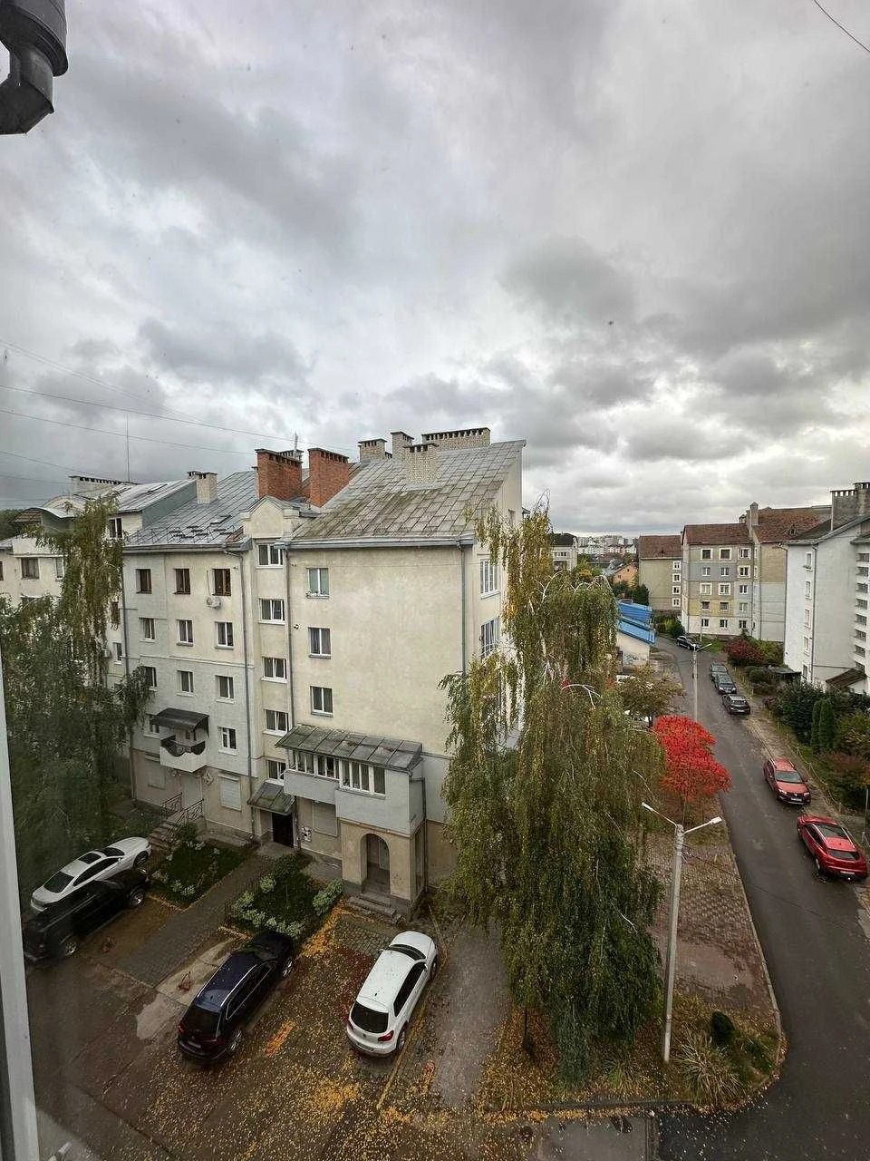 Large 4-bedroom apartment - Sections