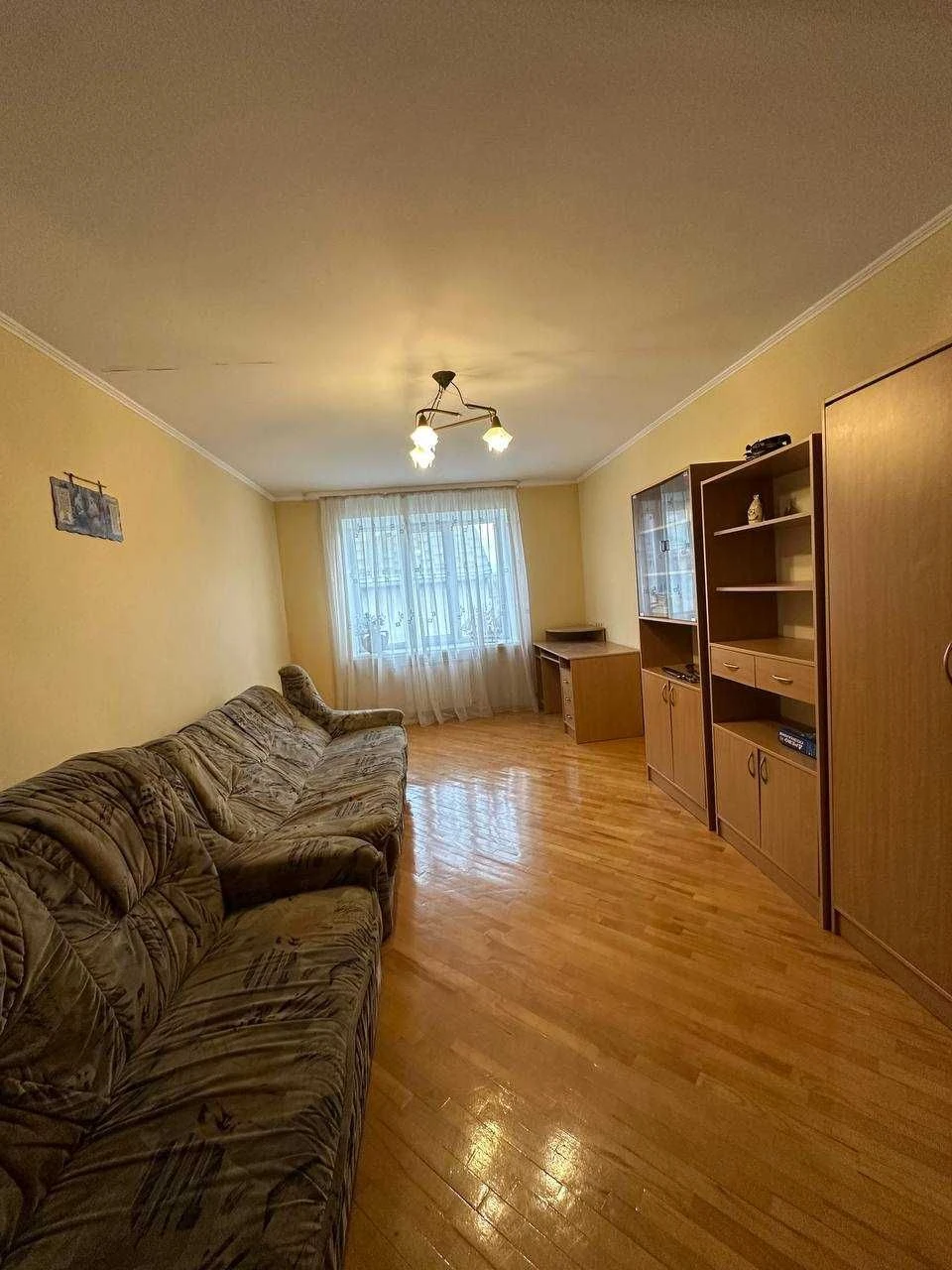 Large 4-bedroom apartment - Sections