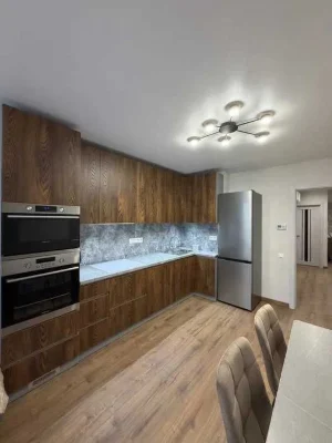 Apartment for Sale: 2-bedroom apartment in Uzhhorod