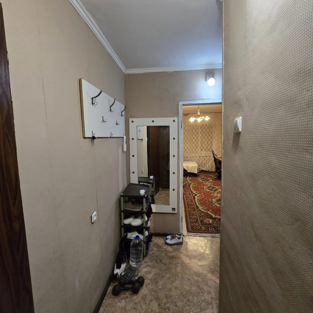 For Sale: 2-room apartment on Victory Square.