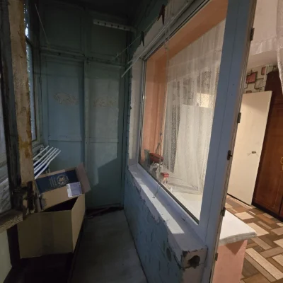 For Sale: 2-room apartment on Victory Square.