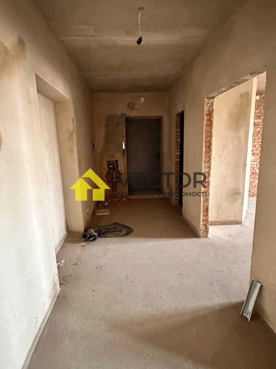 TWO-ROOM APARTMENT - 5th floor / 10th floor.