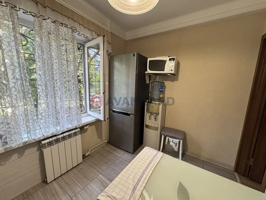 Продаж 3 кімнатної чешки заїзджай/живи по вул.Шкільна