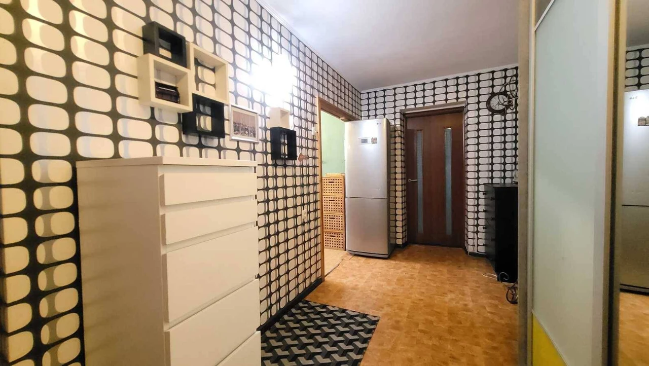 Продам 3-к квартиру Київ, Дніпровський, Дніпровська наб, 13