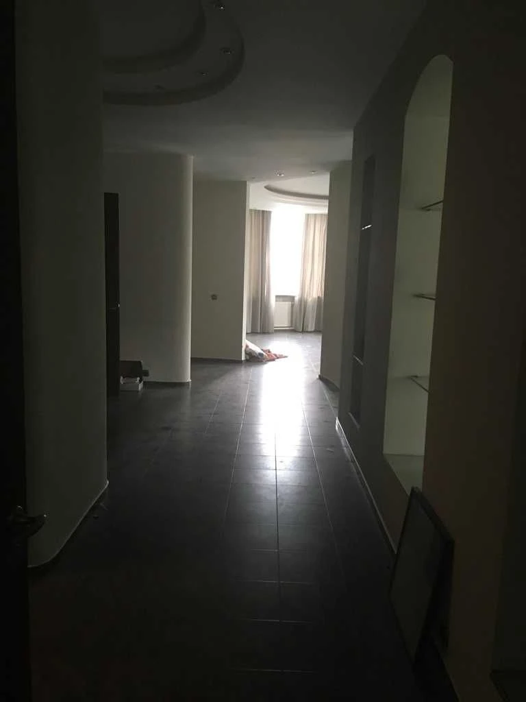 3-room apartment 193 sq.m, new building, center "Palats Ukraina", Ukraine