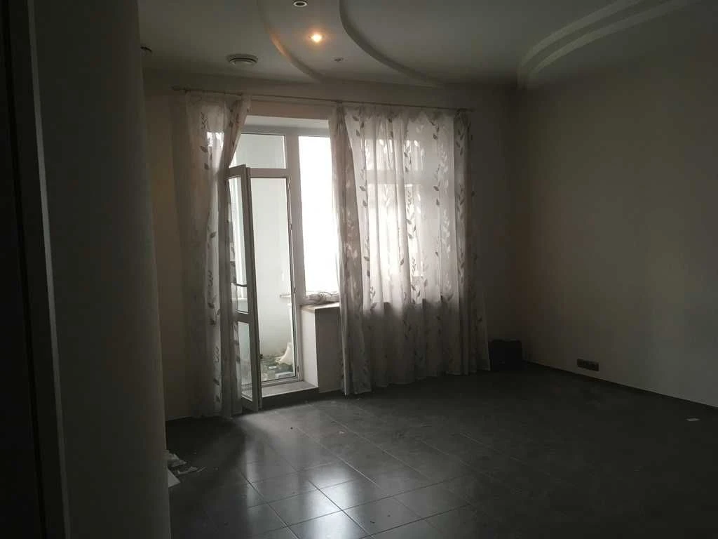 3-room apartment 193 sq.m, new building, center "Palats Ukraina", Ukraine