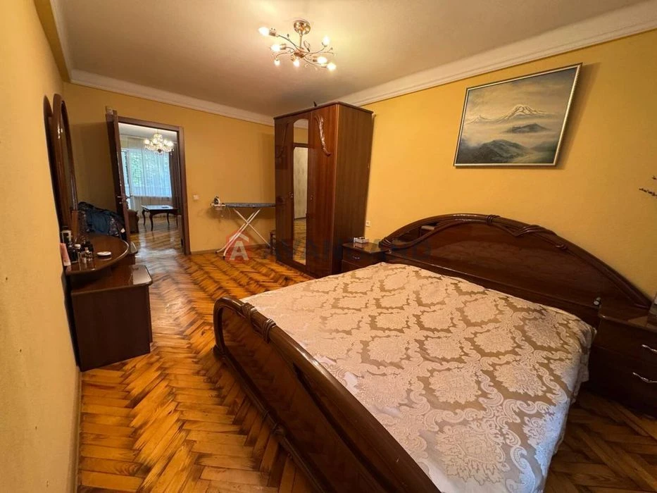 Продаж 3 кімнатної чешки заїзджай/живи по вул.Шкільна