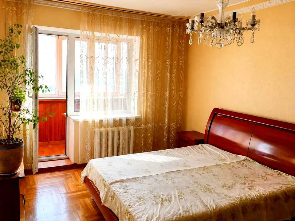 Квартира. Киев, Здолбуновская улица