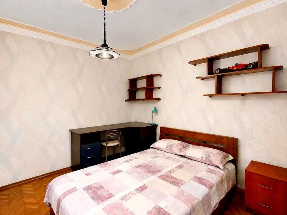 Квартира. Киев, Здолбуновская улица