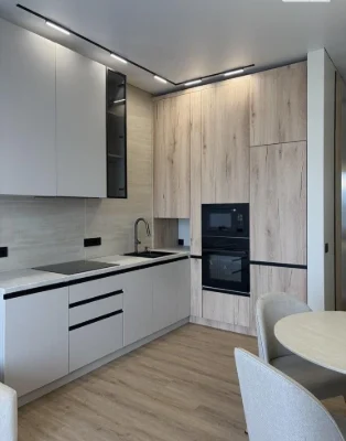 Продаж 2х кімнатної з якісним ремонтом