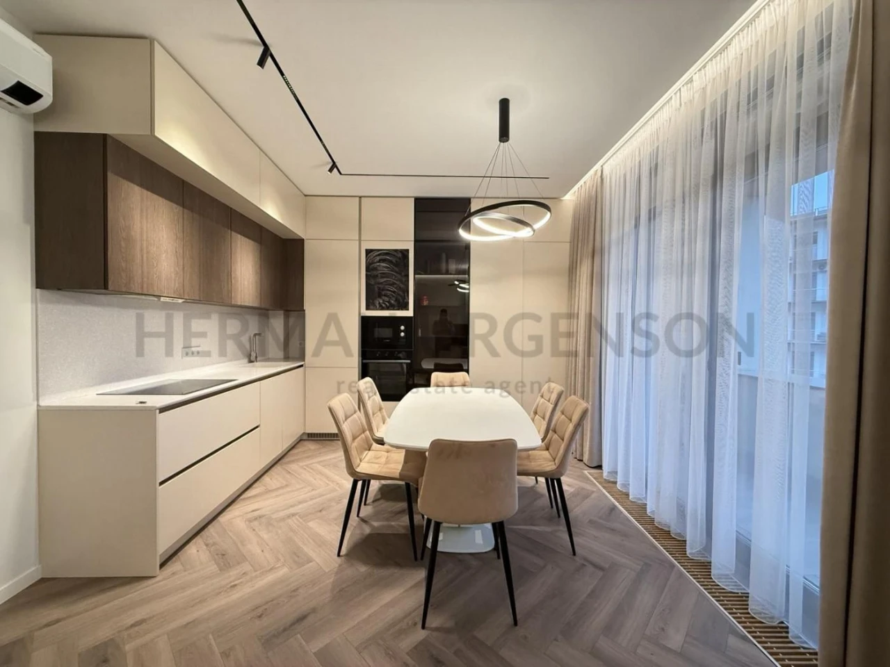 Продаж 2к квартири 74 м.кв / ЖК Residents Park, Набережна