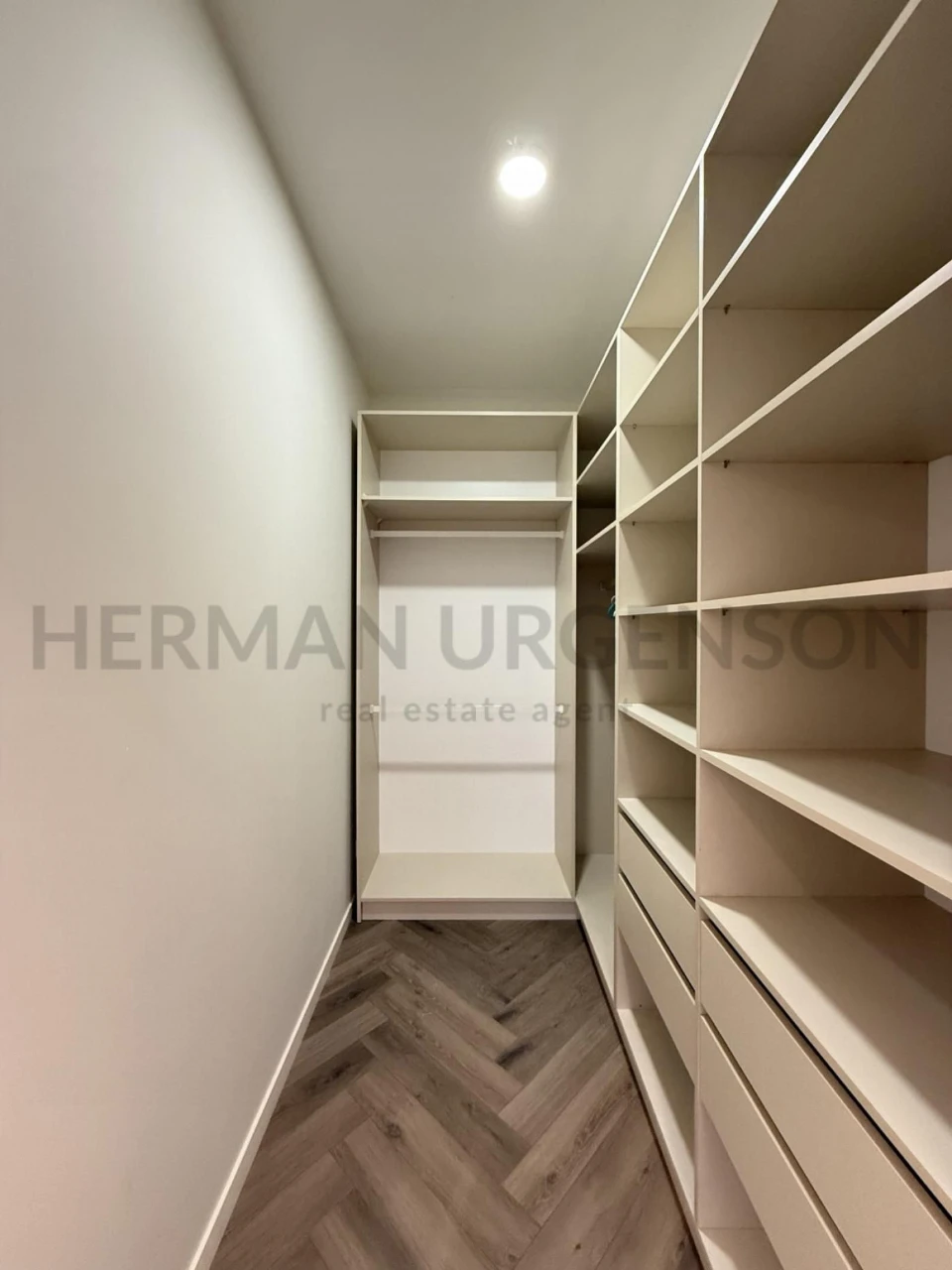 Продаж 2к квартири 74 м.кв / ЖК Residents Park, Набережна