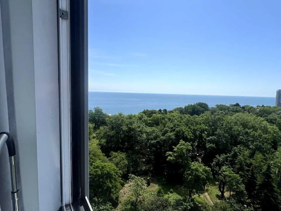 Apartment. Odessa, French Boulevard.