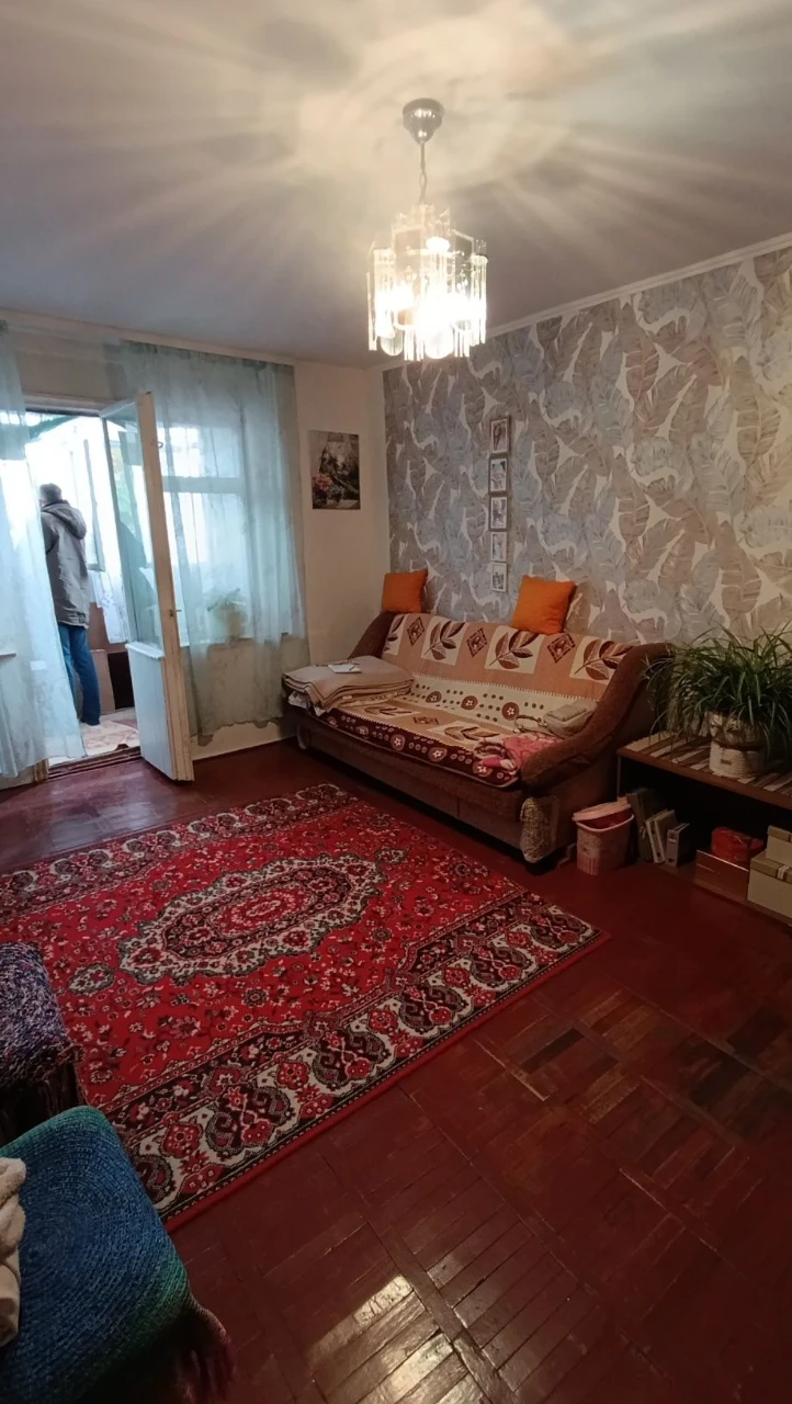 Продается 1-комнатная квартира на ул. Сухомлинского