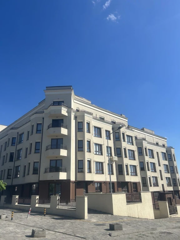 Selling 3-room new building in Viennese, ready, without tax
