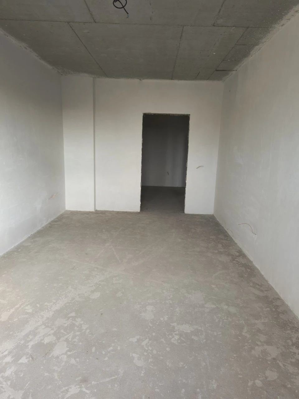 Selling 3-room new building in Viennese, ready, without tax