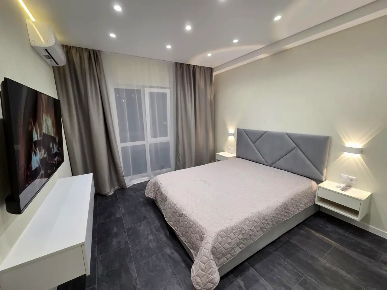 Оренда квартири 3-кімн. 66 м² 11/21 пов.