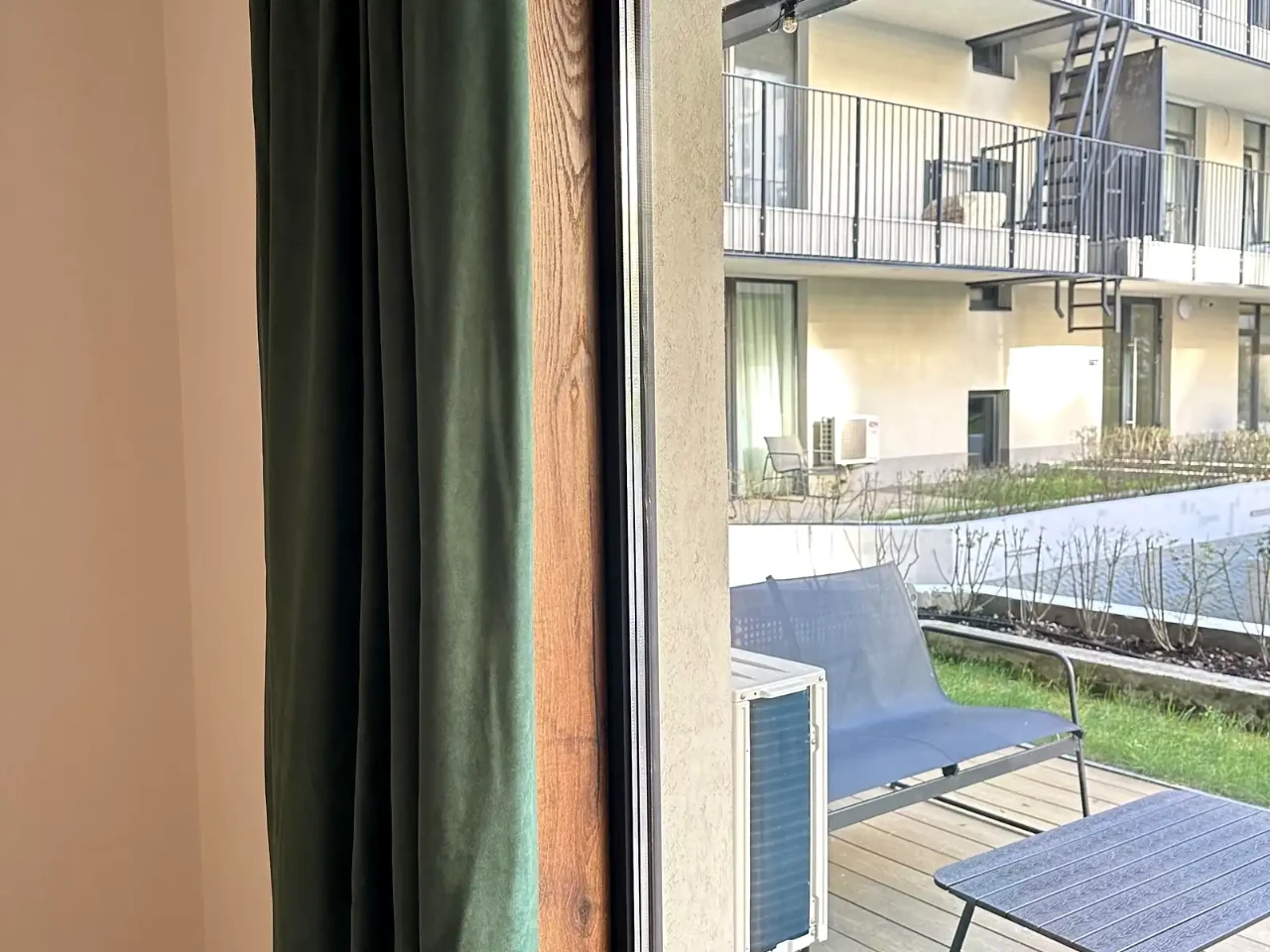 Rent 2-bedroom apartment 46 m² on the 2nd floor