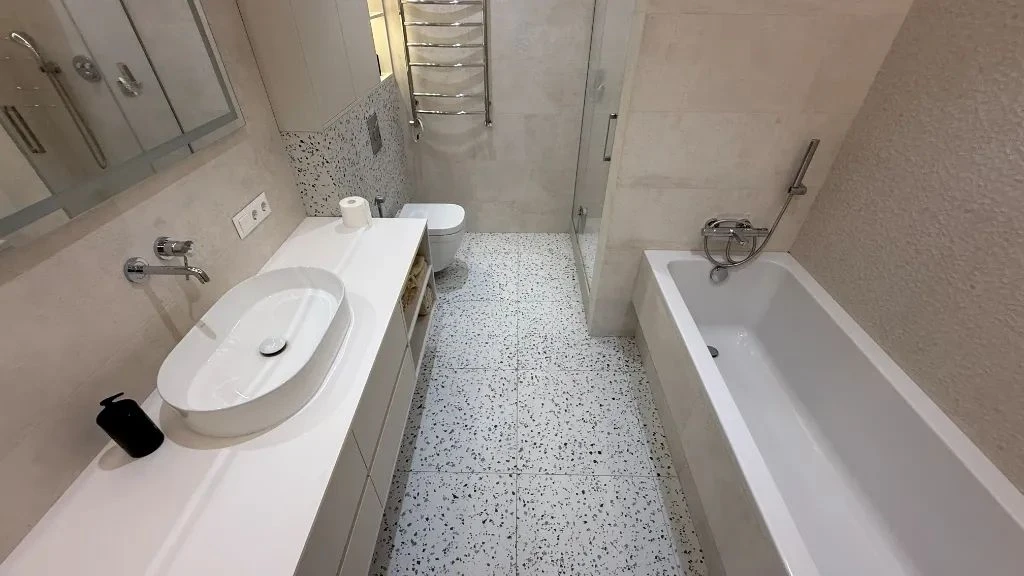 For Sale: 3-Bedroom Apartment, Center, Palermo Residence