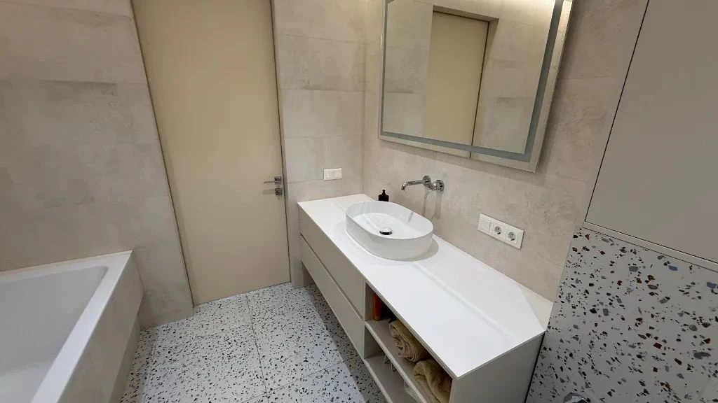 For Sale: 3-Bedroom Apartment, Center, Palermo Residence
