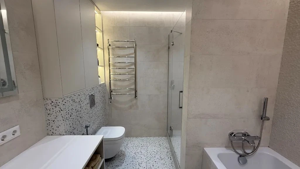 For Sale: 3-Bedroom Apartment, Center, Palermo Residence