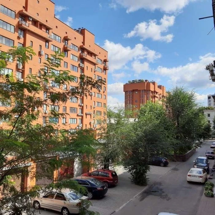 В продаже квартира 75м2 в центре города