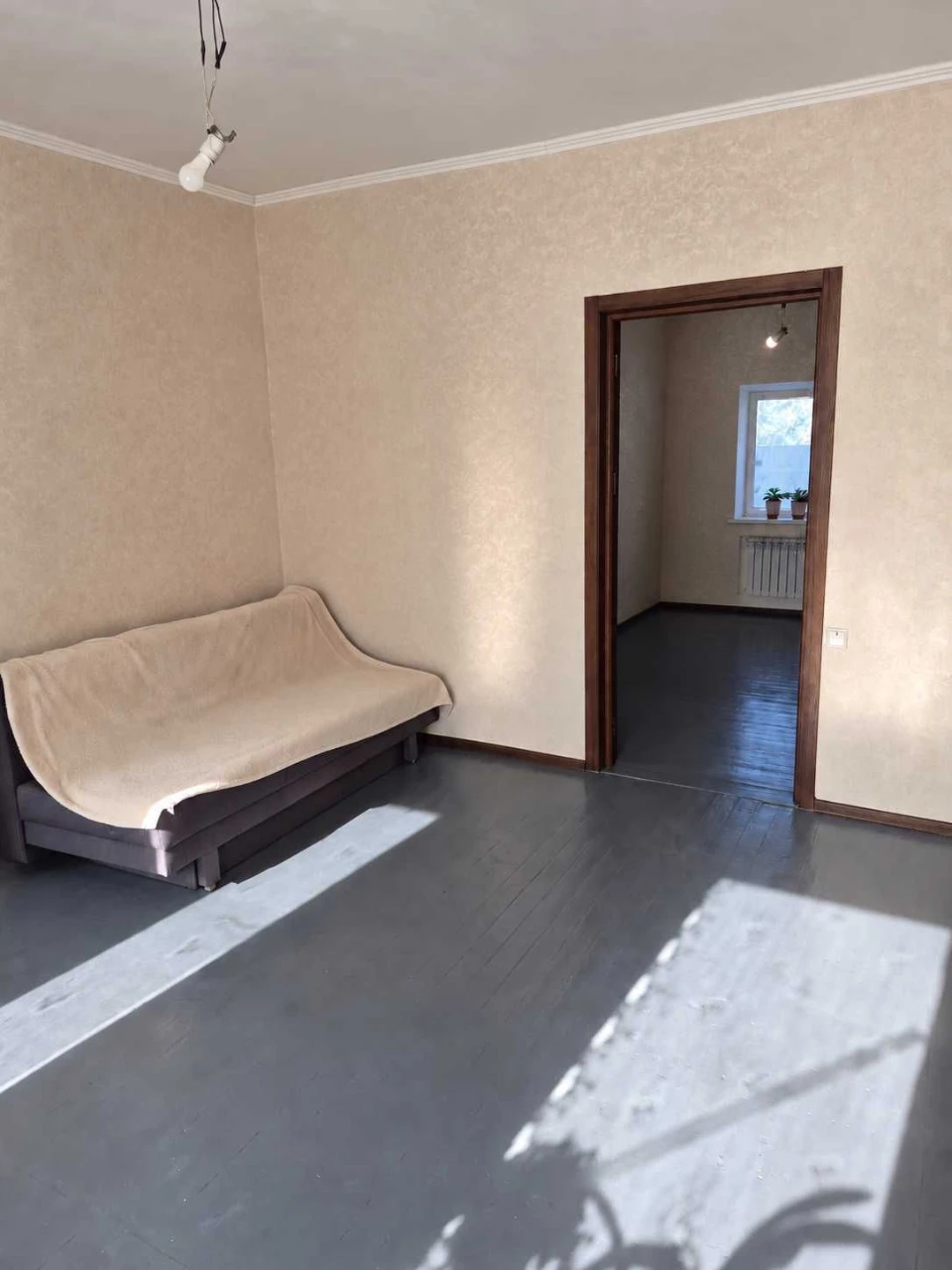 For sale house on V. Krichevsogo Street, near Frunzensky district