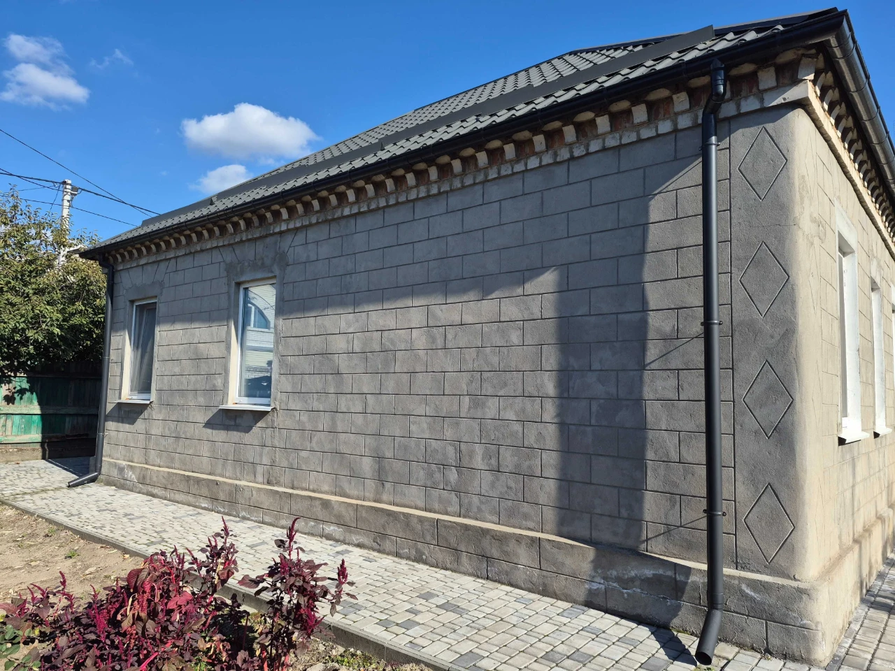 For sale house on V. Krichevsogo Street, near Frunzensky district