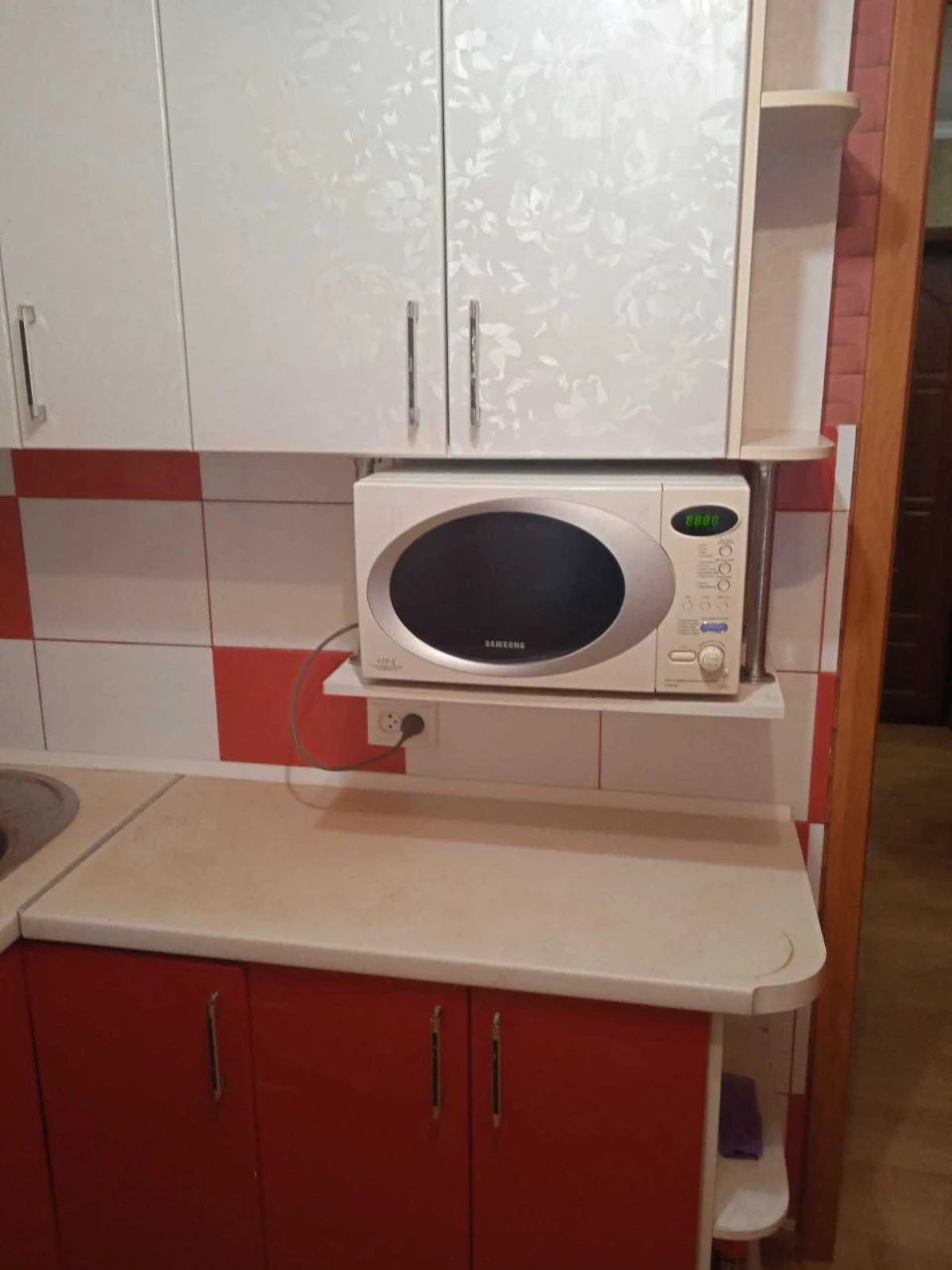 Продам 1-кімнатну квартиру, власник, Рівне, вул. Київська, 65, 1 поверх