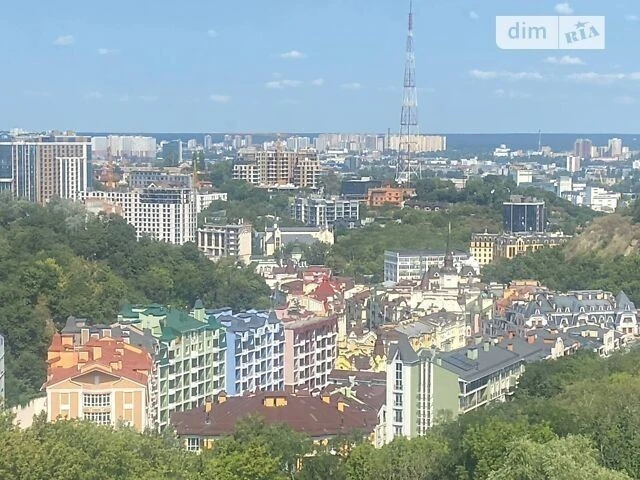 Sale of 8k apartment 328.5 sq. m on Velyka Zhytomyrska 20 street