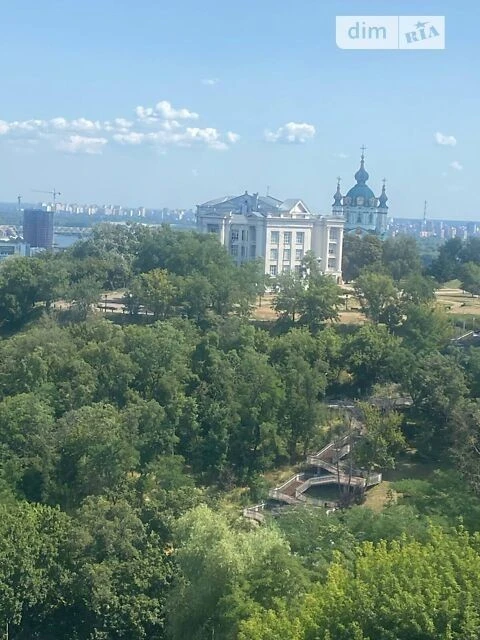 Sale of 8k apartment 328.5 sq. m on Velyka Zhytomyrska 20 street