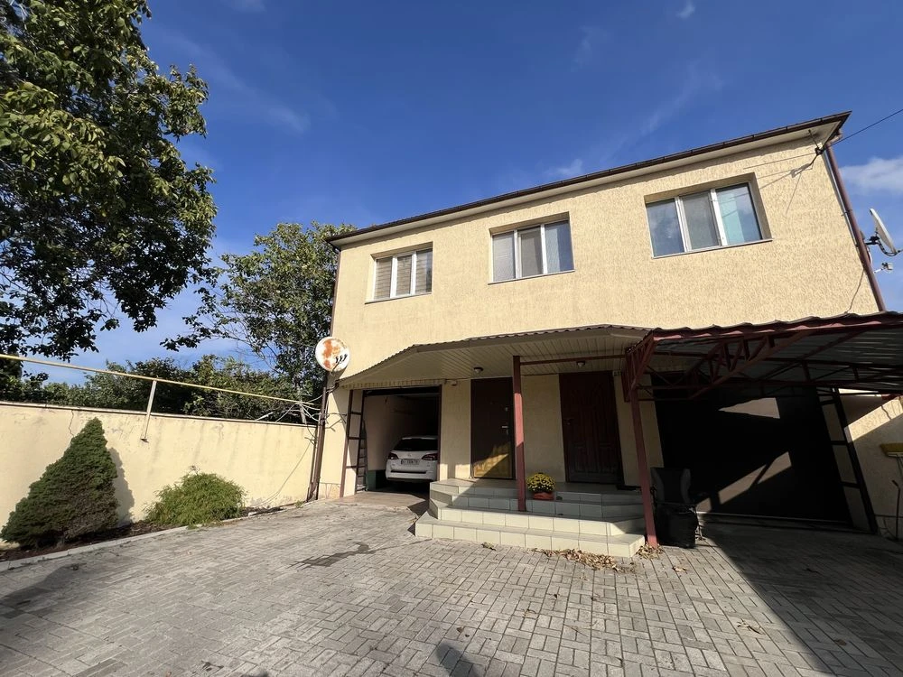 Продам 2-рівневу квартиру/таунхаус/6 слободская