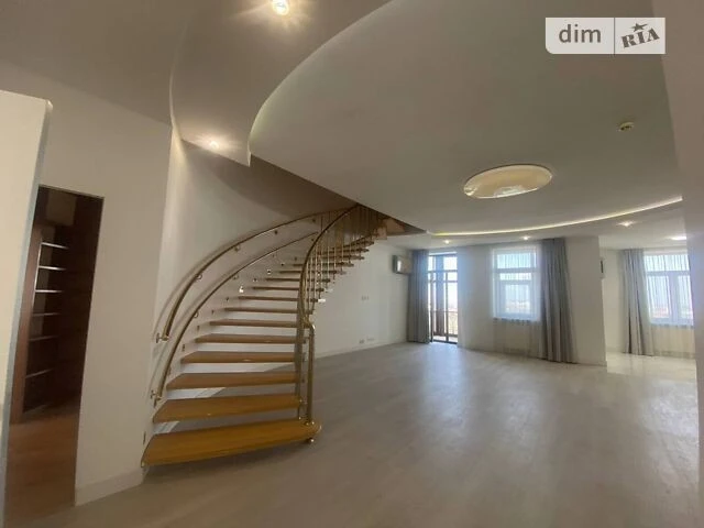 Sale of 8k apartment 328.5 sq. m on Velyka Zhytomyrska 20 street