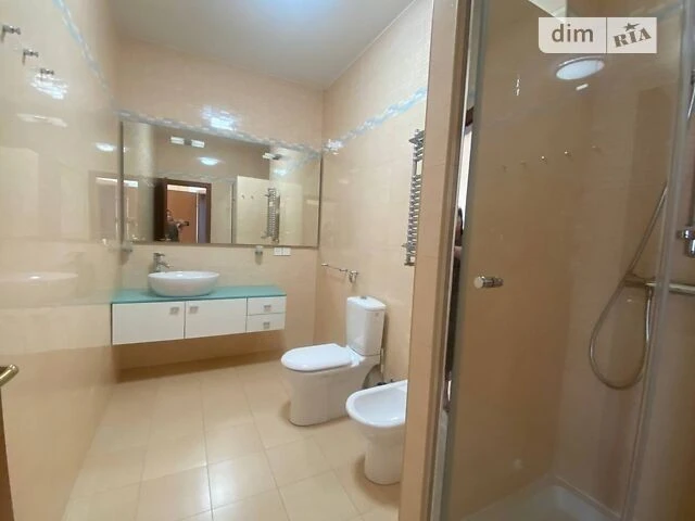Sale of 8k apartment 328.5 sq. m on Velyka Zhytomyrska 20 street