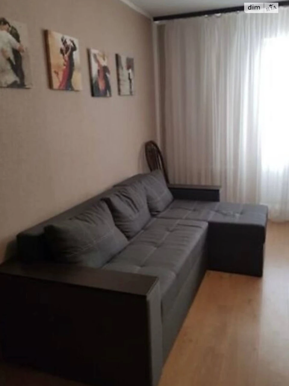 Long-Term Rental Apartment, Poczynki