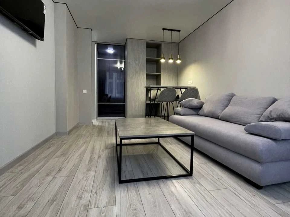 Apartment. Kyiv, Prince Roman Mstyslavich Street