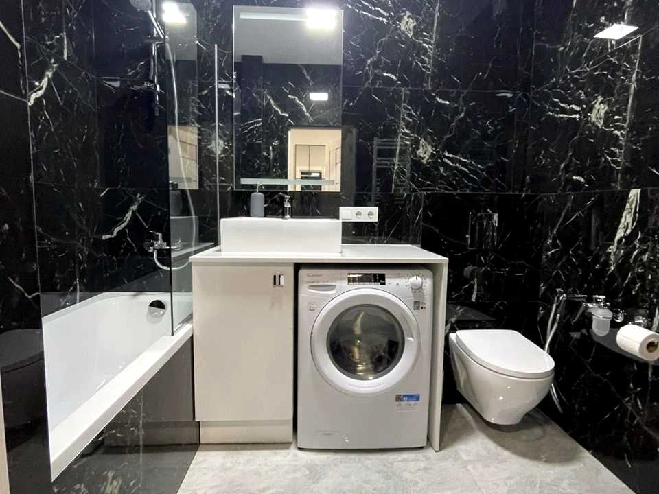 Apartment. Kyiv, Prince Roman Mstyslavich Street