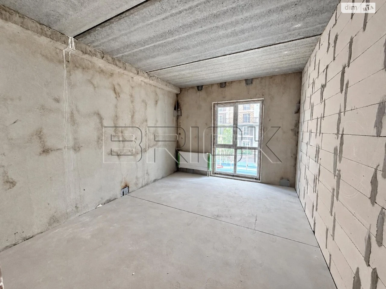 Sale of Apartment in Holosiiv