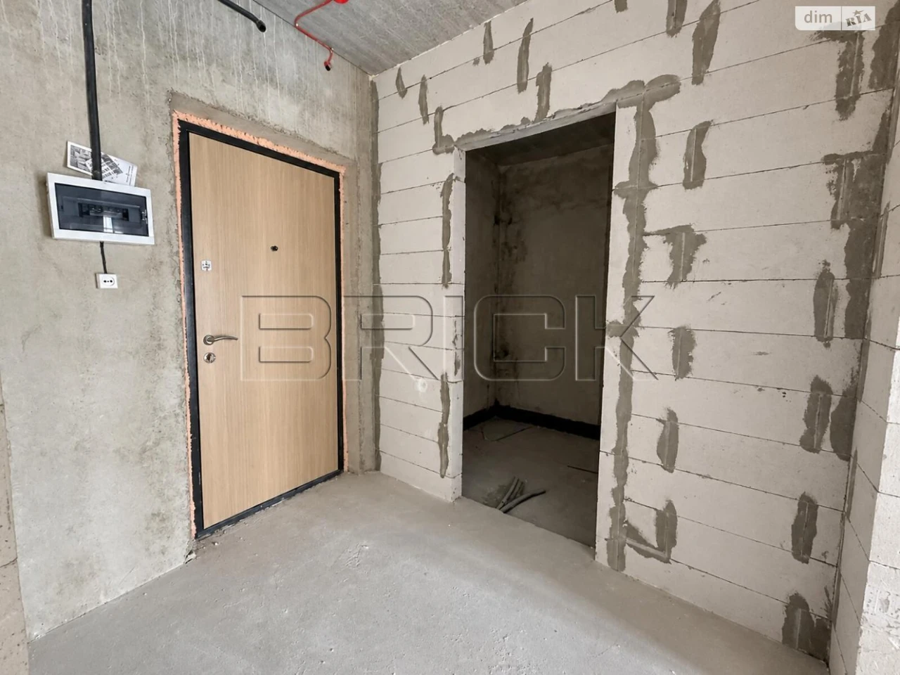Sale of Apartment in Holosiiv