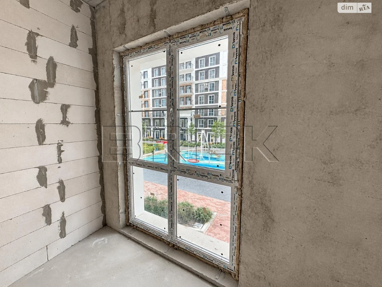 Sale of Apartment in Holosiiv