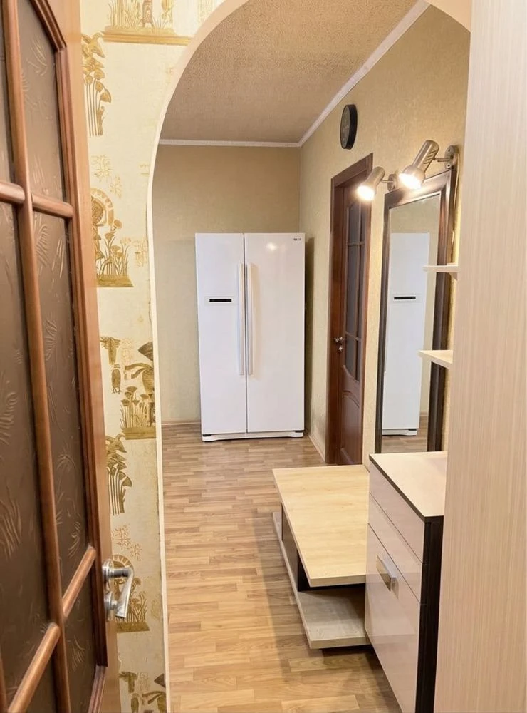 For Sale 2-room apartment on the Right Bank