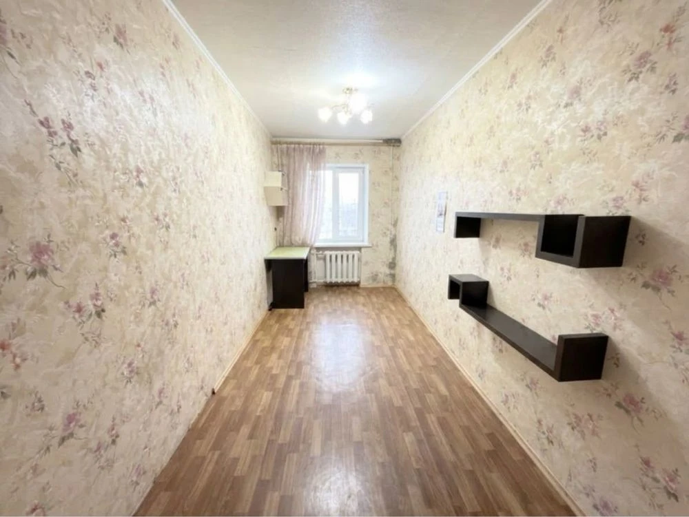 For Sale 2-room apartment on the Right Bank