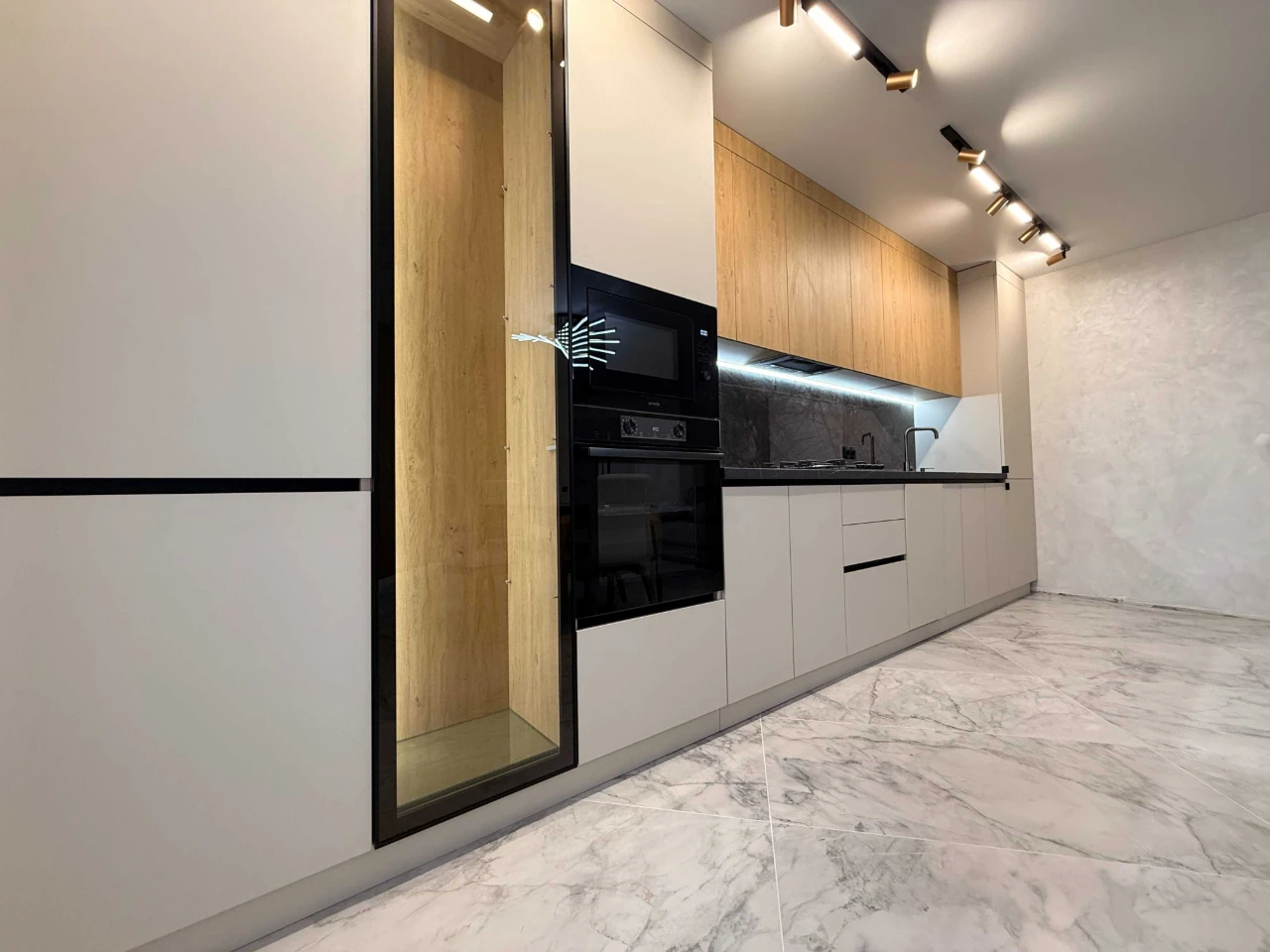 Apartment for sale, 88 sq.m. on the 2nd floor