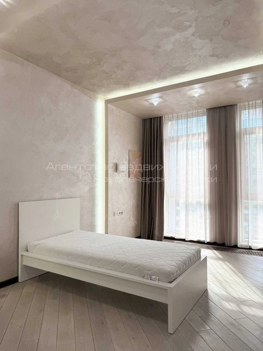 For sale 3-room apartment 120m2 with Generator and Inverter LCD New