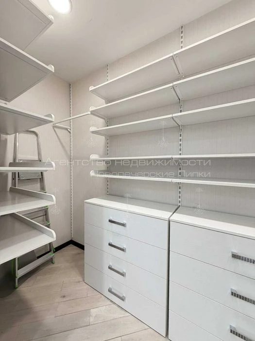 For sale 3-room apartment 120m2 with Generator and Inverter LCD New
