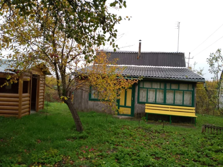 Продаю дачу в селе Комарівка