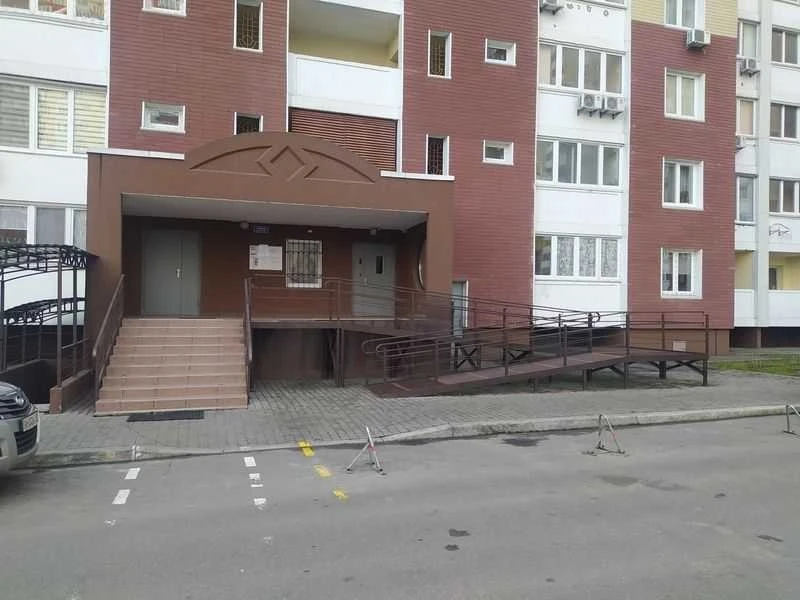 Rent 2-bedroom apartment 77 sq m, Yasynuvat Street, 11