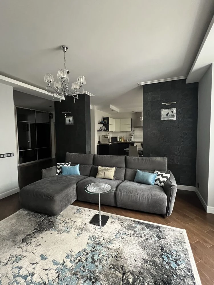 Продаж стильної 3к квартири 108 кв.м з дизайнерським ремонто