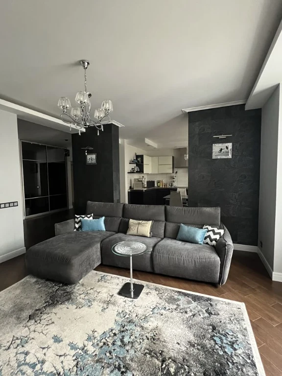 Продаж стильної 3к квартири 108 кв.м з дизайнерським ремонто